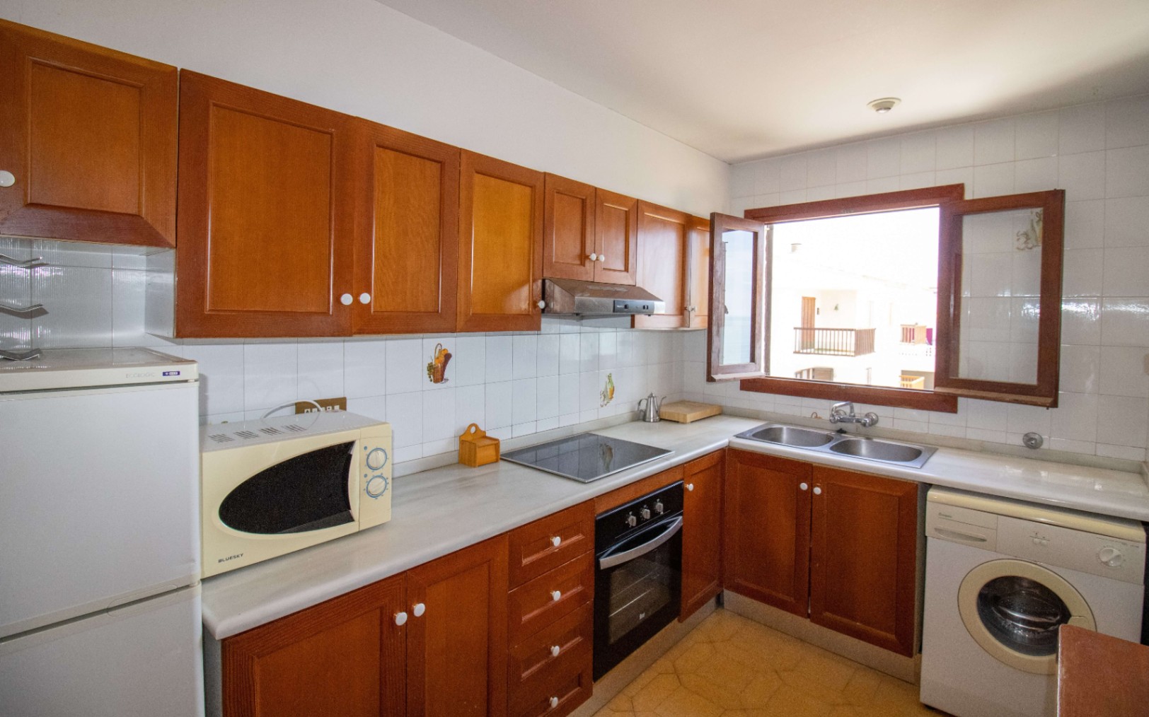 APALQVISTA - ¡Ático exclusivo en PRIMERA LÍNEA Playa del Cargador, Alcossebre! 