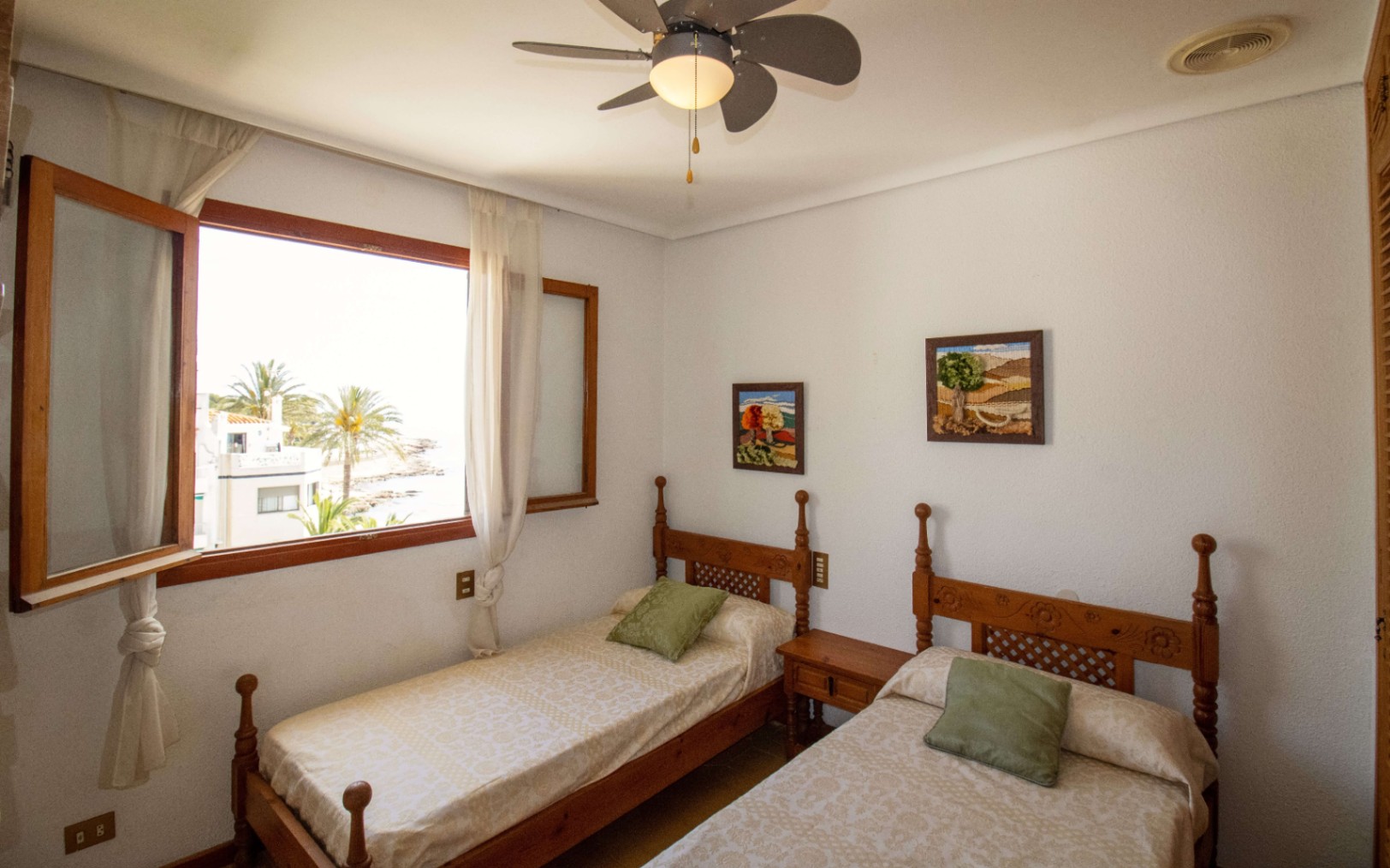 APALQVISTA - ¡Ático exclusivo en PRIMERA LÍNEA Playa del Cargador, Alcossebre! 