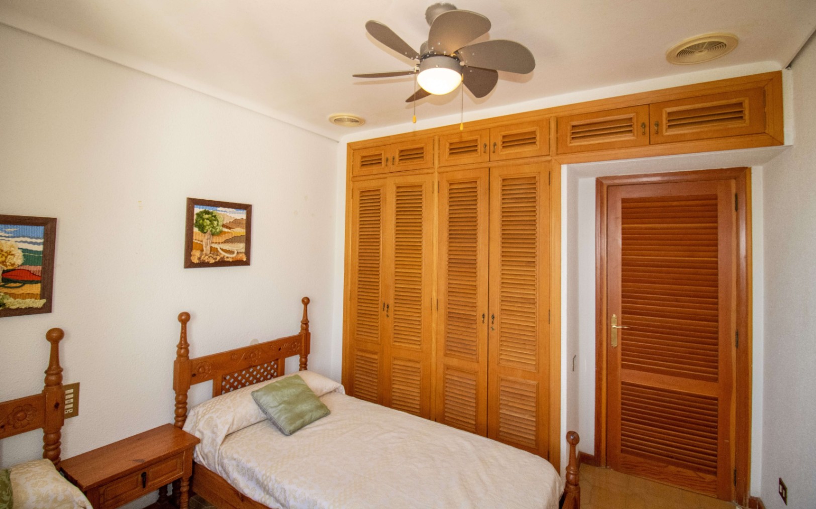 APALQVISTA - ¡Ático exclusivo en PRIMERA LÍNEA Playa del Cargador, Alcossebre! 