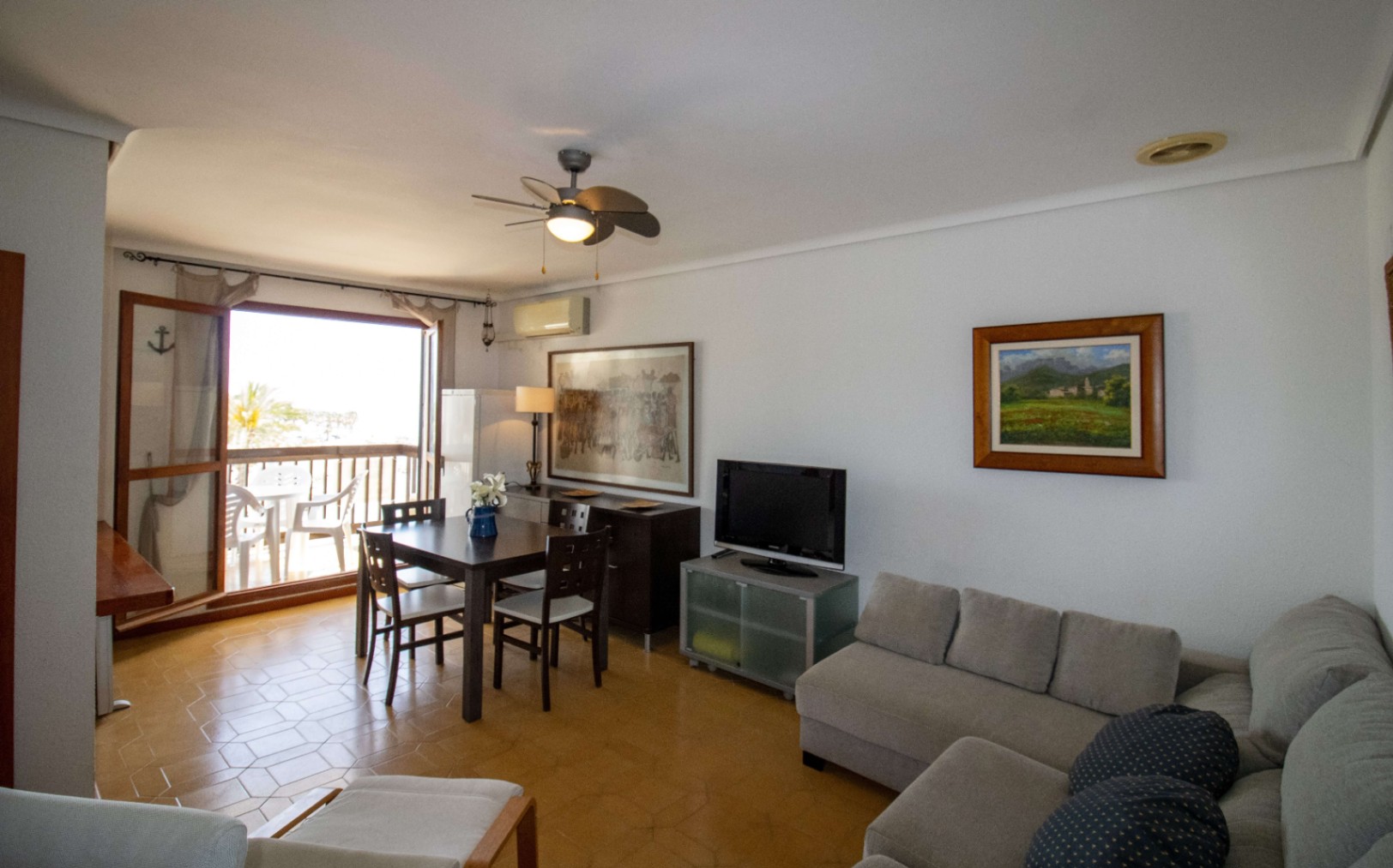 APALQVISTA - ¡Ático exclusivo en PRIMERA LÍNEA Playa del Cargador, Alcossebre! 