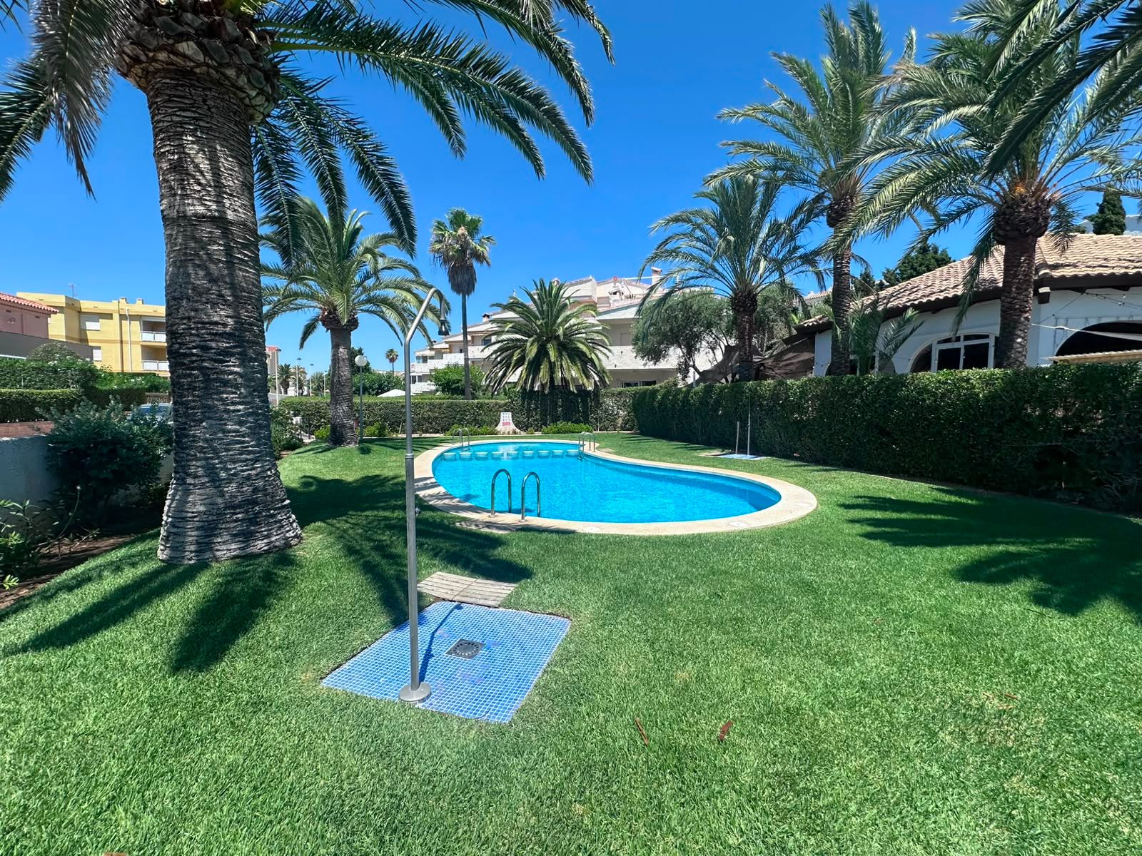 APPROPLM08 - APARTAMENTO CON JARDÍN PRIVADO FRENTE AL MAR