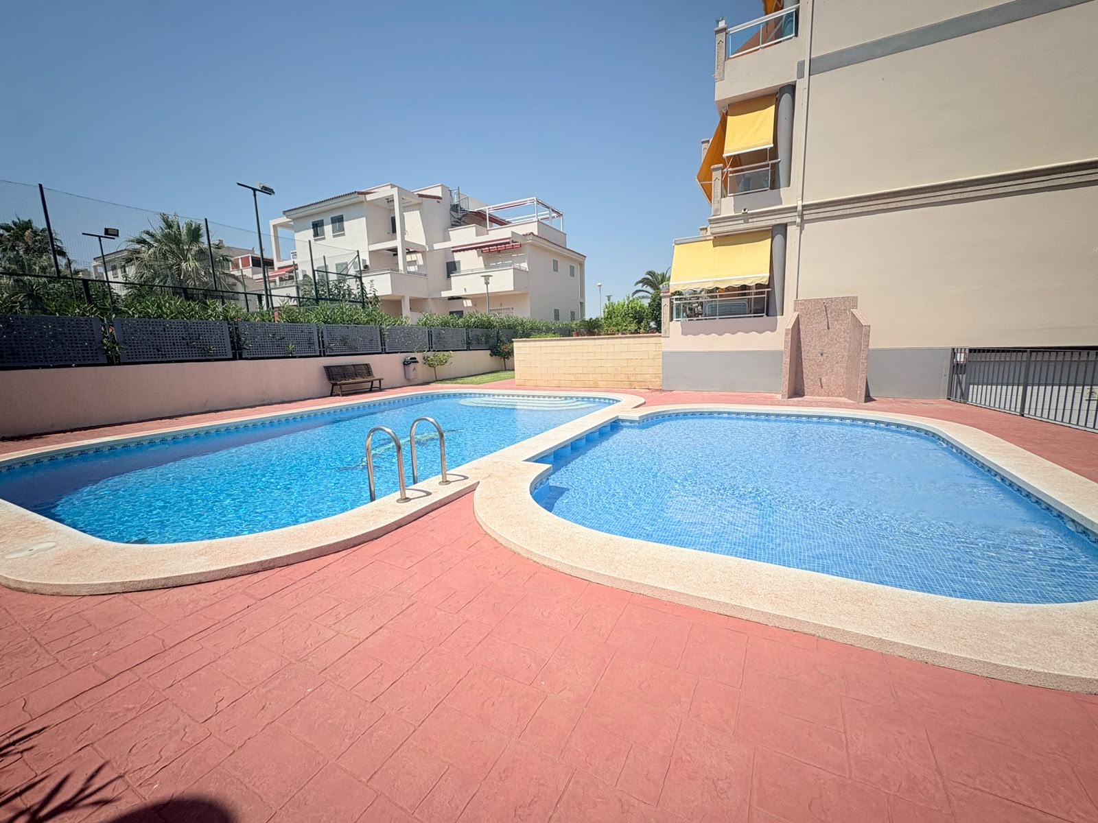 APARTAMENTO MODERNO A 500M DEL MAR