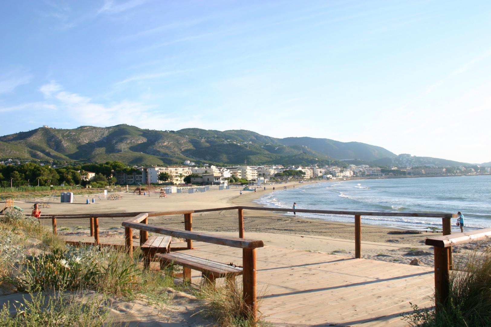 AD2132 - MAISON MITOYENNE PLAGE CARGADOR