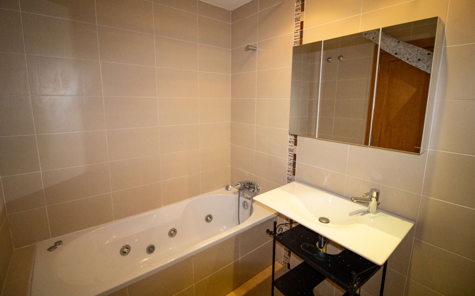 AP07ALQ - APARTAMENTO LUJOSO EN PRIMERA LÍNEA DE MAR