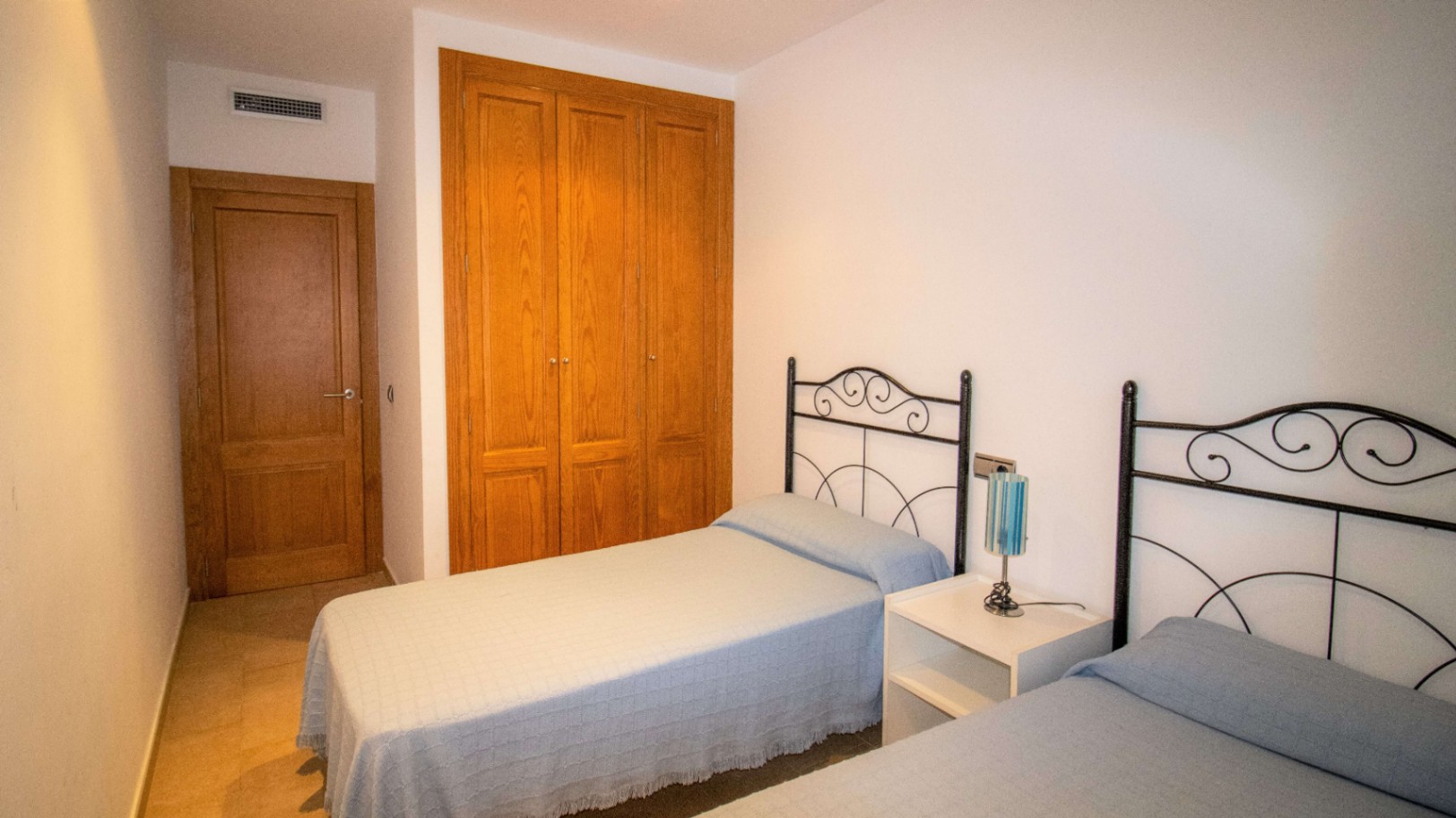 AP07ALQ - APARTAMENTO LUJOSO EN PRIMERA LÍNEA DE MAR