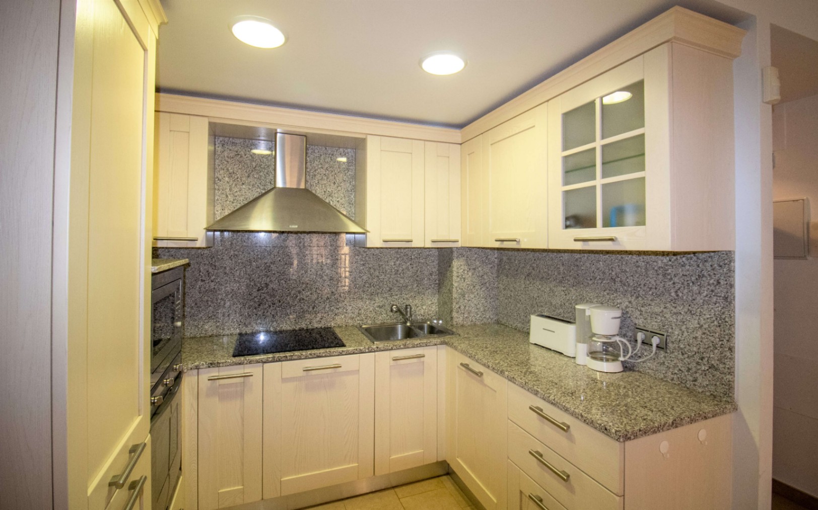 AP07ALQ - APARTAMENTO LUJOSO EN PRIMERA LÍNEA DE MAR