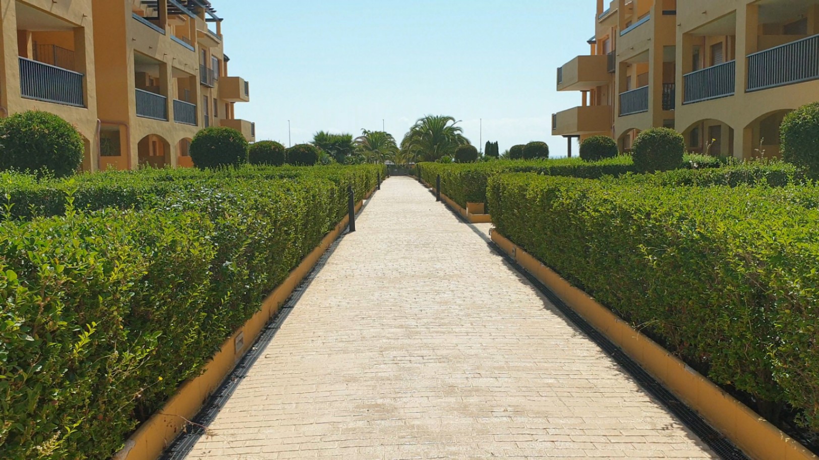 AP07ALQ - APARTAMENTO LUJOSO EN PRIMERA LÍNEA DE MAR