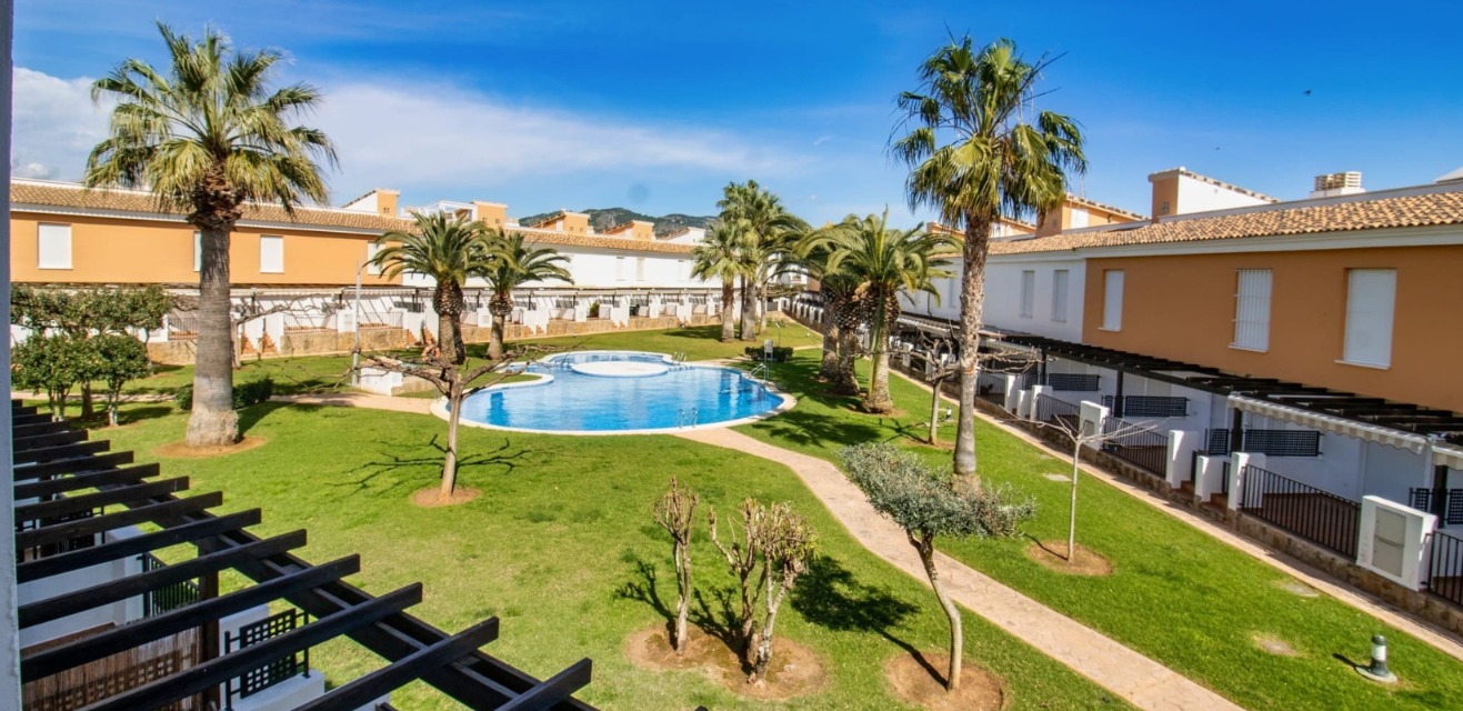 ADPRO80 - ADOSSÉ PLAM BEACH ALCOSSEBRE