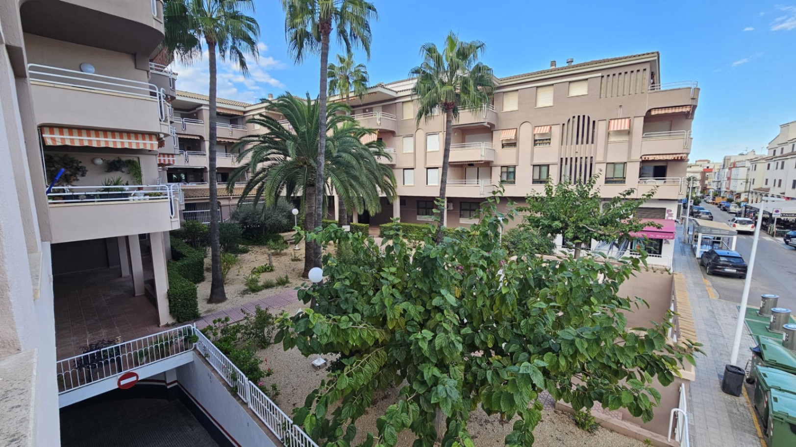 AP0711E - Exclusivo apartamento en el corazón de Alcossebre: luz, amplitud y a un paso del mar