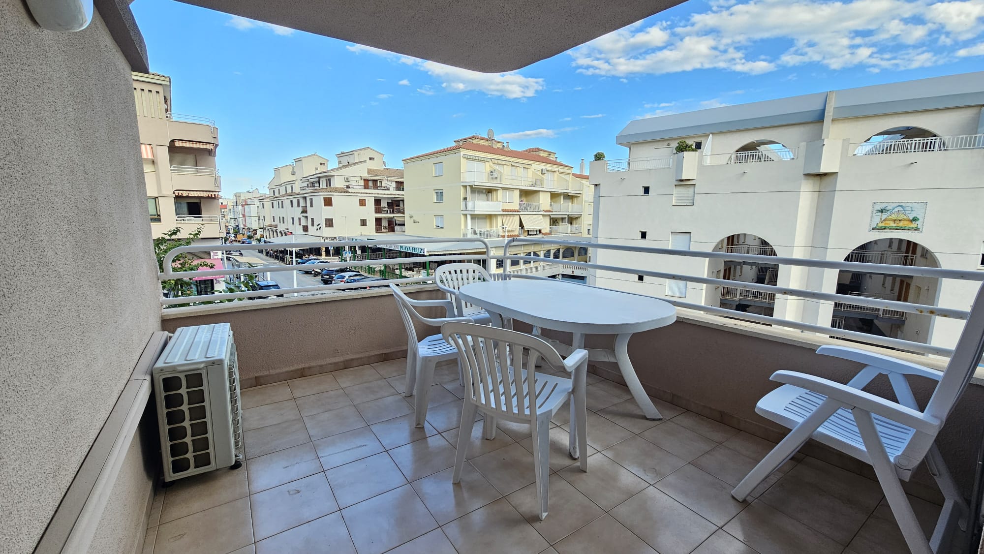 AP0711E - Exclusivo apartamento en el corazón de Alcossebre: luz, amplitud y a un paso del mar