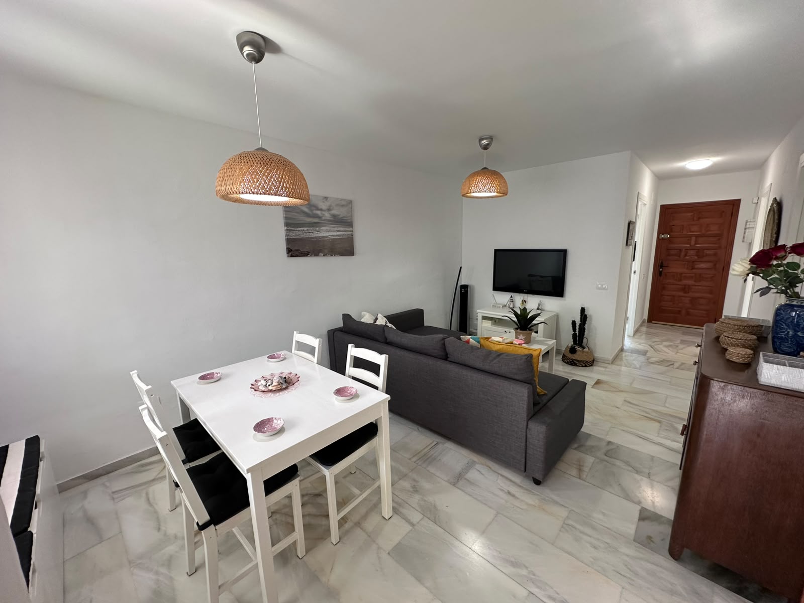 6841 - WOHNUNG IN RUHIGER LAGE UND UMGEBEN VON NATUR